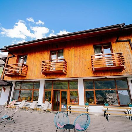 Alpenhaus Kazbegi Hotel & Restaurant المظهر الخارجي الصورة