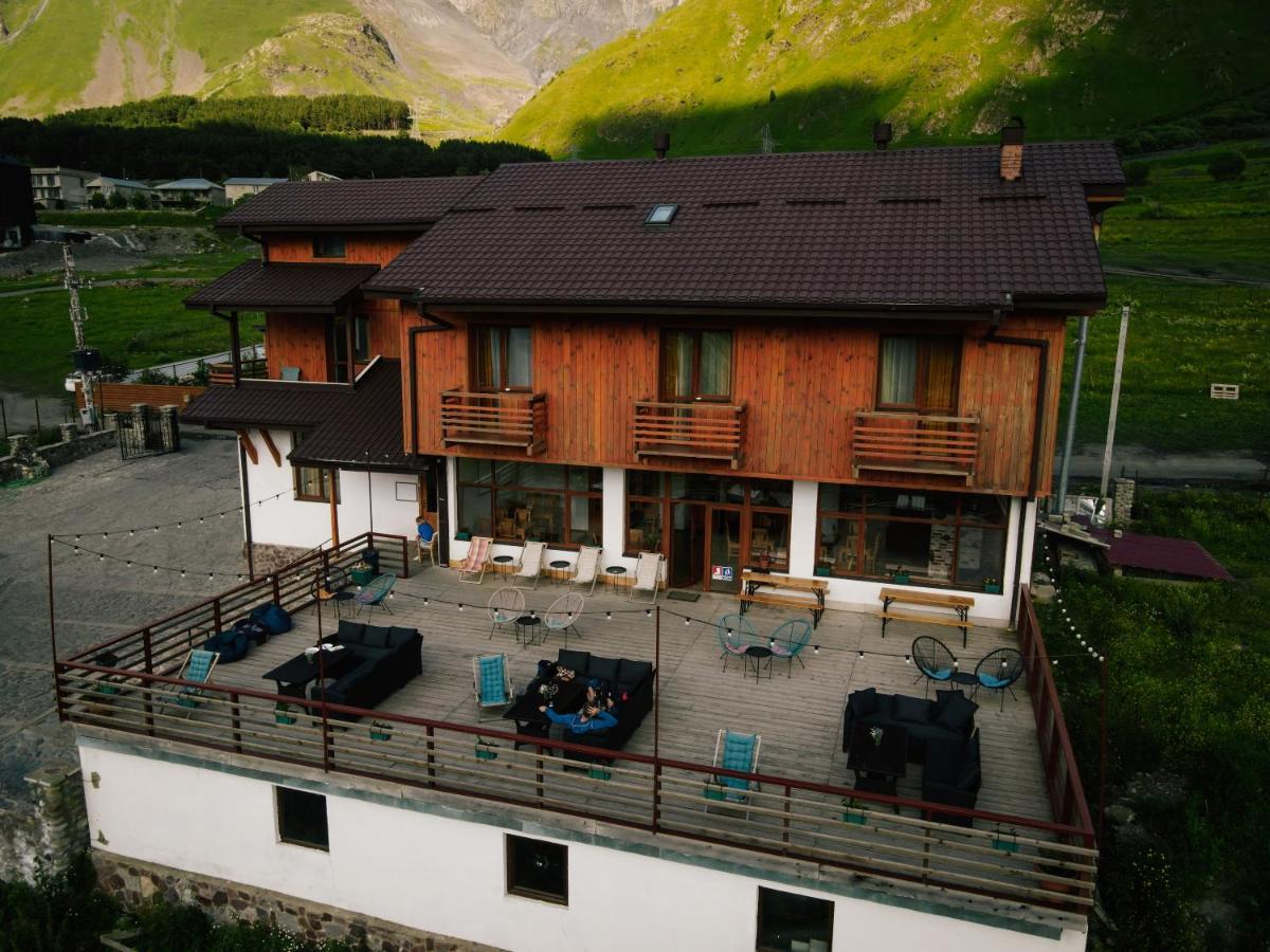 Alpenhaus Kazbegi Hotel & Restaurant المظهر الخارجي الصورة