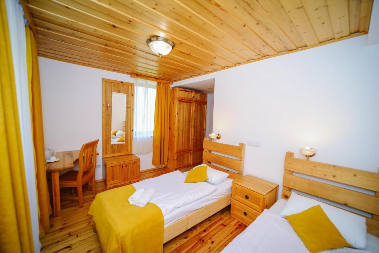 Alpenhaus Kazbegi Hotel & Restaurant المظهر الخارجي الصورة
