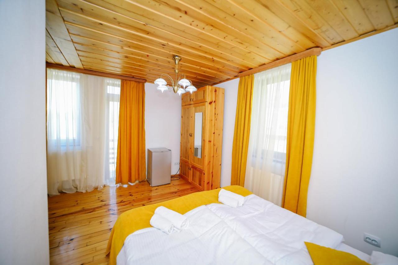 Alpenhaus Kazbegi Hotel & Restaurant المظهر الخارجي الصورة