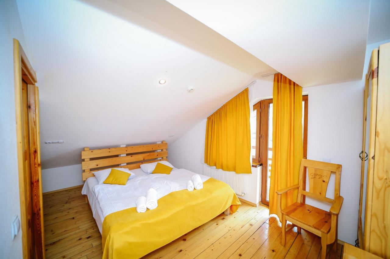 Alpenhaus Kazbegi Hotel & Restaurant المظهر الخارجي الصورة
