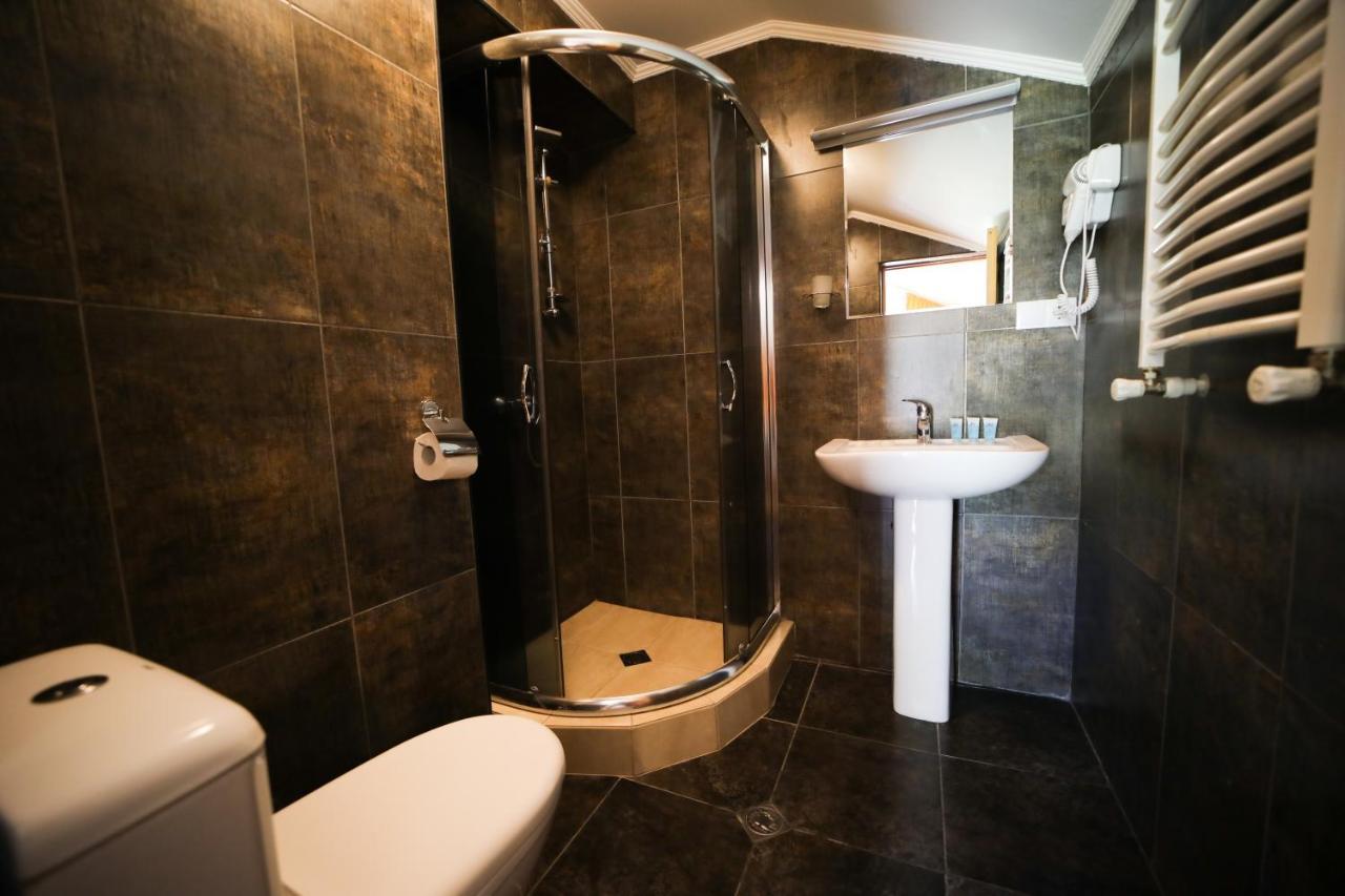 Alpenhaus Kazbegi Hotel & Restaurant المظهر الخارجي الصورة