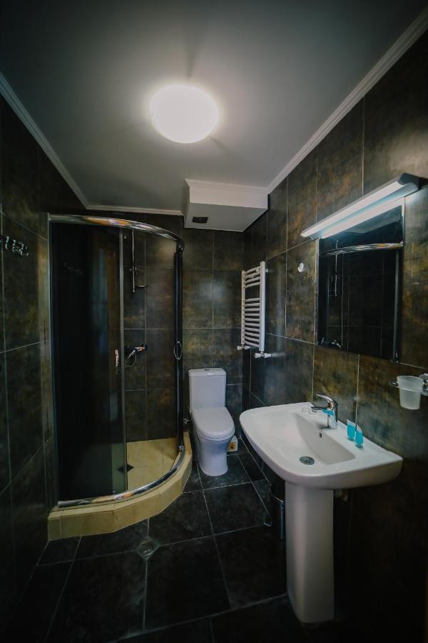 Alpenhaus Kazbegi Hotel & Restaurant المظهر الخارجي الصورة