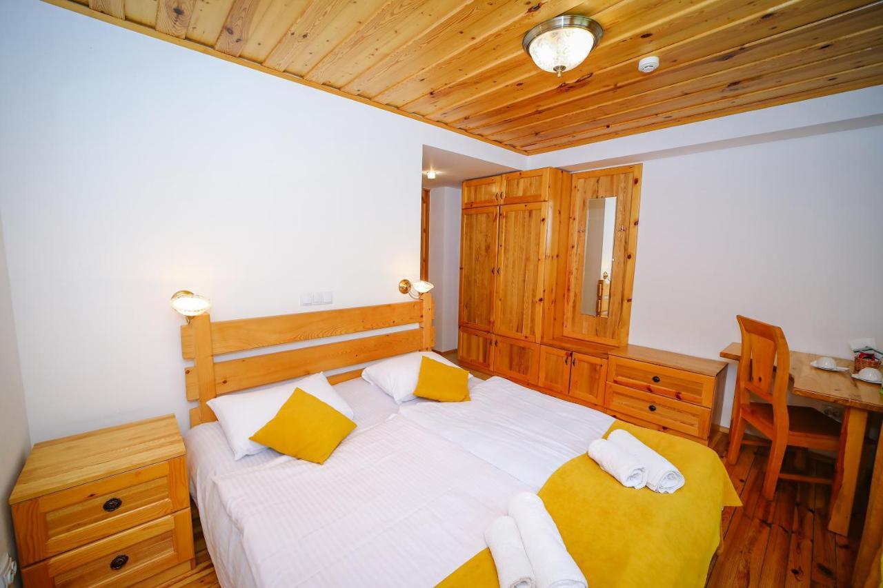 Alpenhaus Kazbegi Hotel & Restaurant المظهر الخارجي الصورة