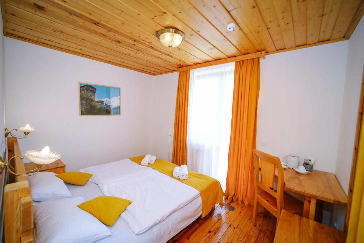 Alpenhaus Kazbegi Hotel & Restaurant المظهر الخارجي الصورة